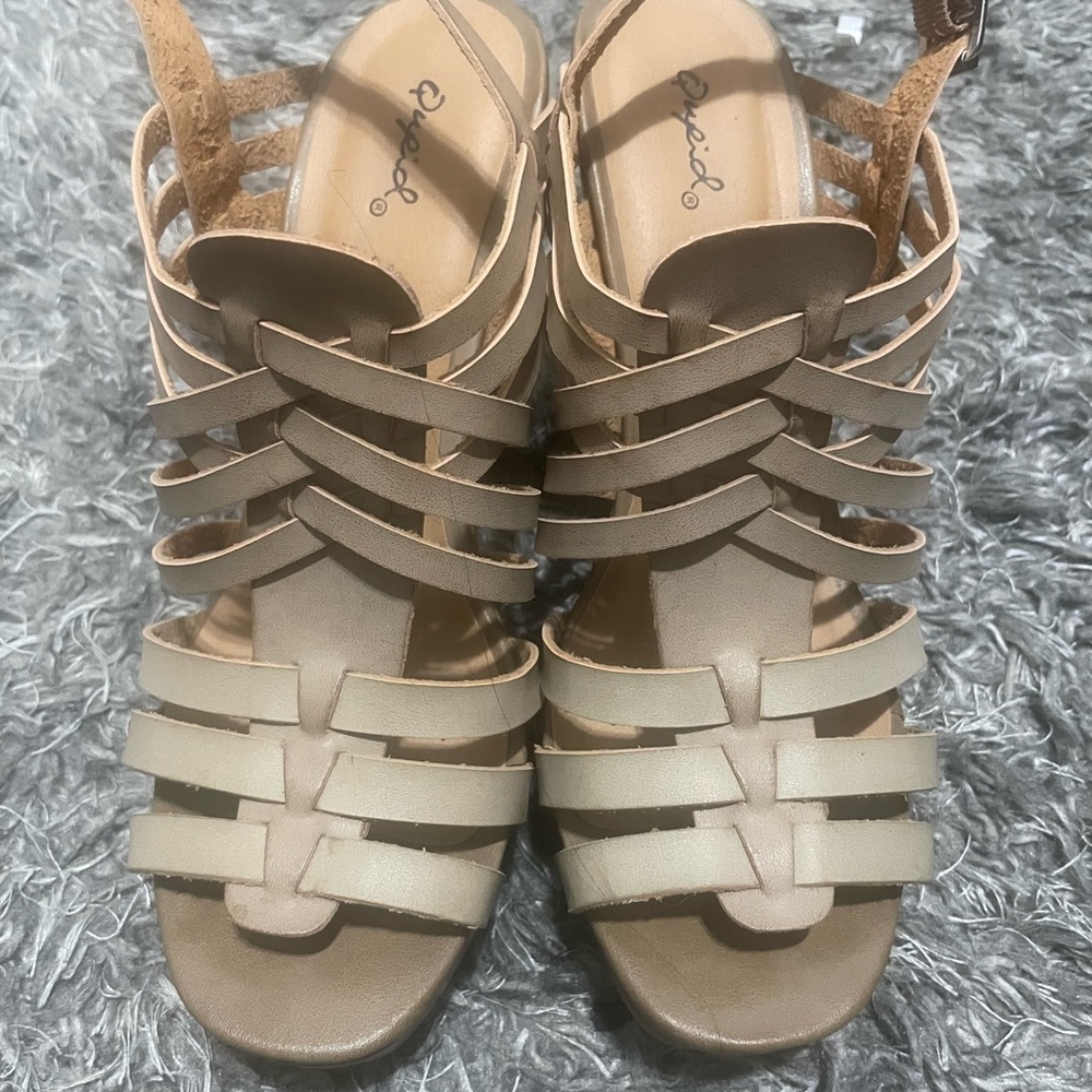 High wedges sand color
